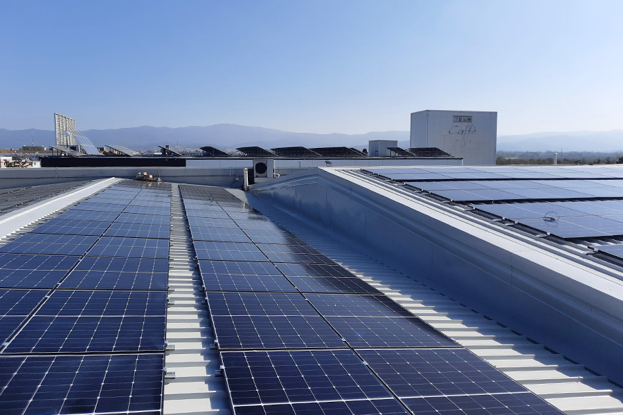 Rifacimento copertura e installazione impianto fotovoltaico